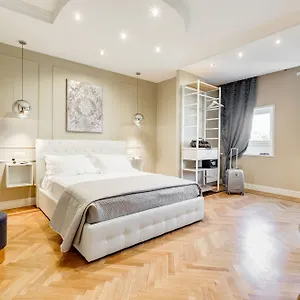 2* Πανσιόν Mellini Palace By Premium Collection